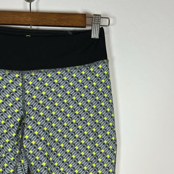 Luna Jai Geometric Leggings Size XS Womens
Cropped Gray Neon Yellow Activewear - Picture 2 of 6